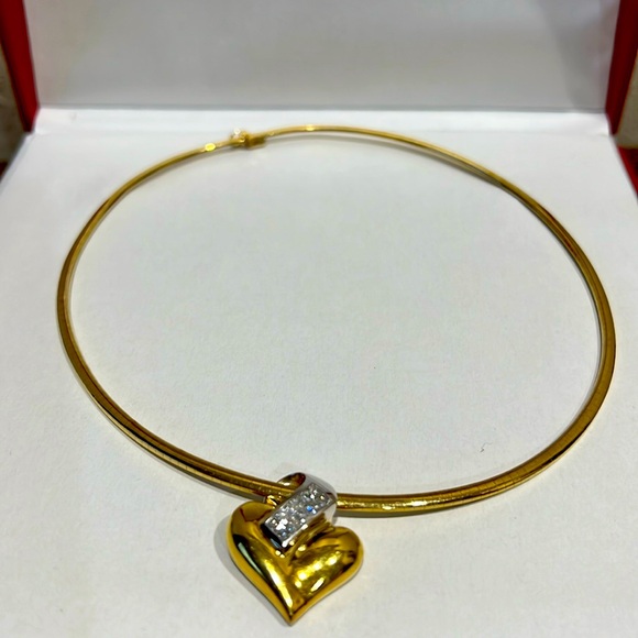 Beautiful crafted 18k Gold Heart 💛 shaped Pendant with 10 Princess Cut Diamond! - Picture 3 of 7